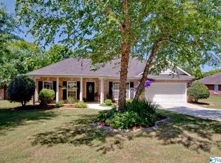 2312 Little Cove Rd, Owens Cross Roads, AL 35763
