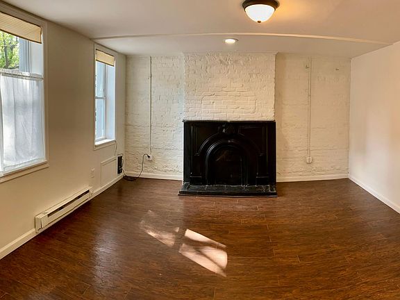 2nd image of 18 Elizabeth St #1