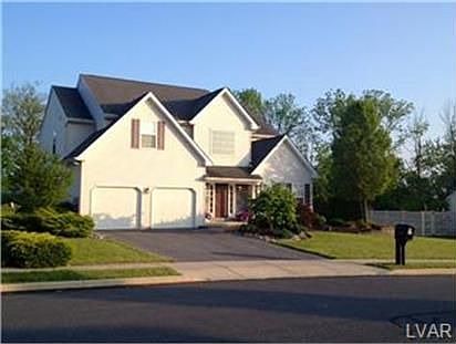 1st image of 216 McNair Cir