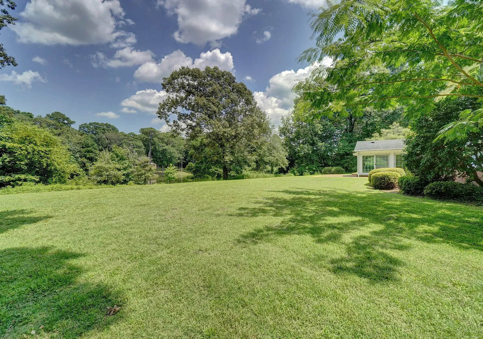 Waterfront Home In Witchduck Point!! Ready 11-13-26! Spacious Bedrooms - Sunroom - Pet Friendly -... — Photo 4