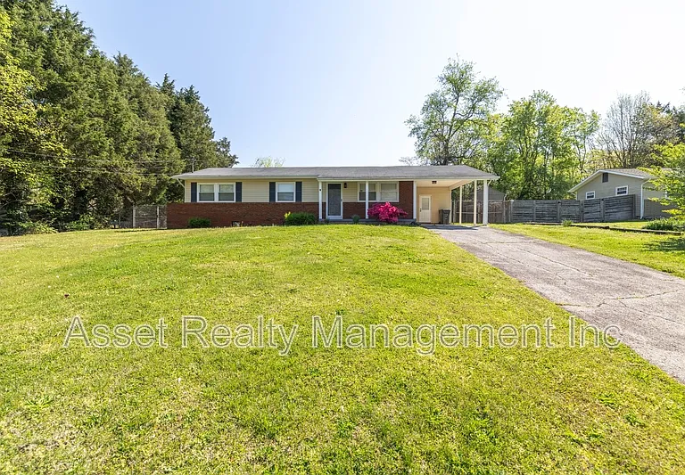 4821 Gettysburg Rd — Photo 4