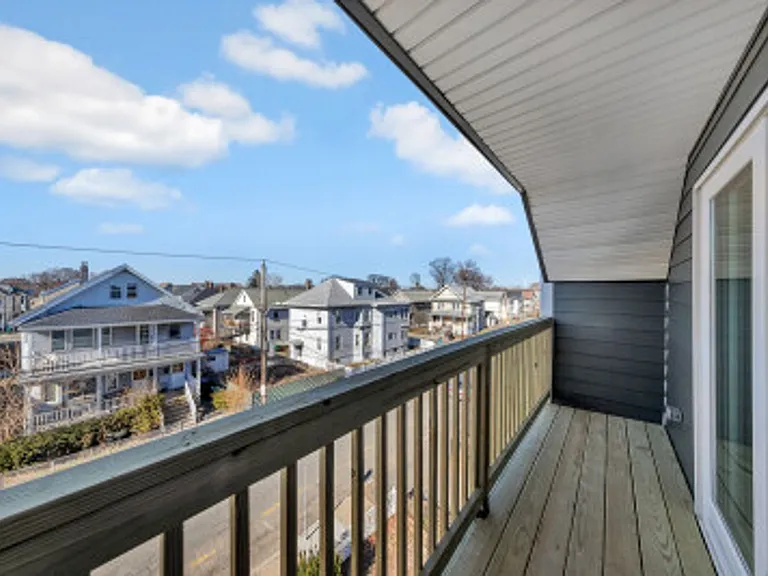 43 Wright Ave #2 — Photo 9