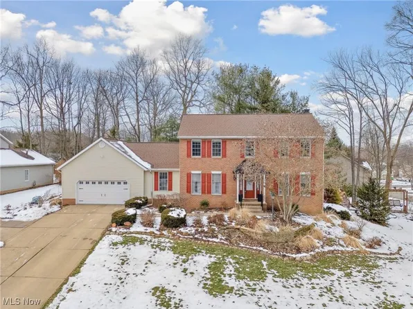 5815 Indian Creek Rd, Canton, OH 44718