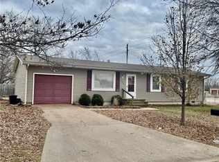 1408 Richard Ave, Parsons, KS 67357