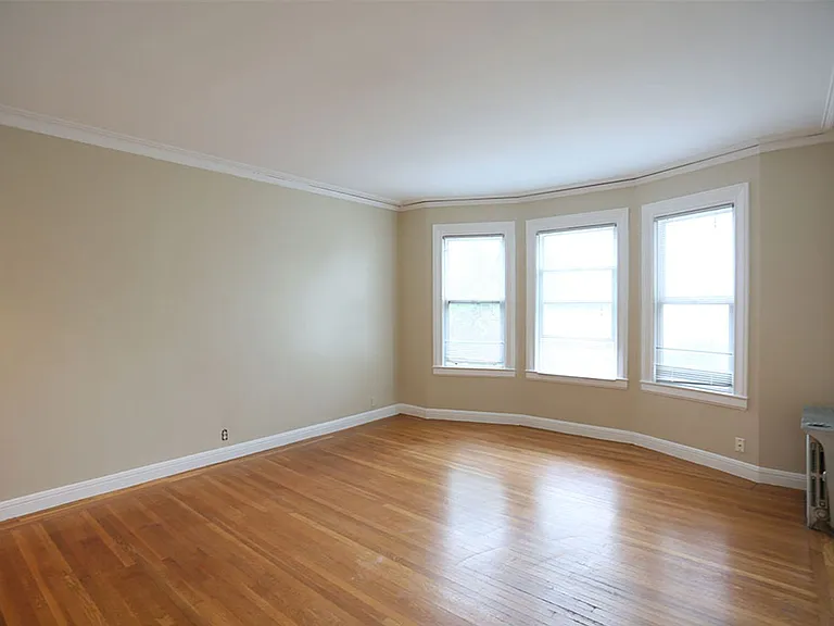 2275 Francisco Street — Photo 2