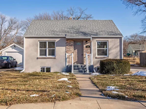 1006 N Williams Ave, Hastings, NE 68901