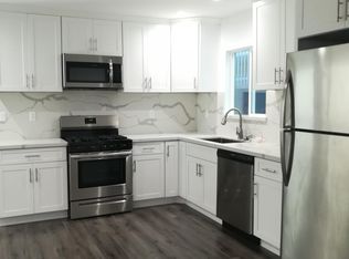 15238 Runnymede St, Van Nuys, CA 91405