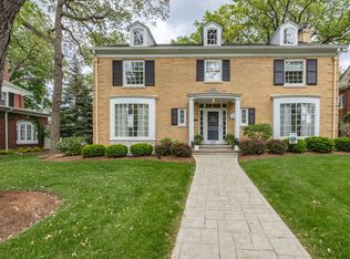 1013 Douglas Ave, Elgin, IL 60120