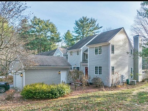 3rd image of 9 Winnecunnet Dr #9
