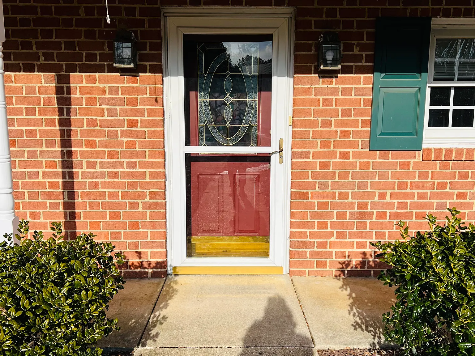 4 bed, 2512 sqft, $2,600 — Photo 3