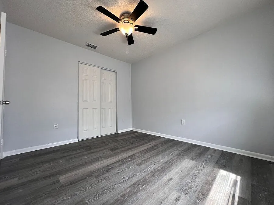 9312 Grandfield Rd, Unit A — Photo 4