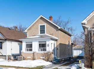 64 Haynes Ave, Saint Catharines, ON L2R3Z3