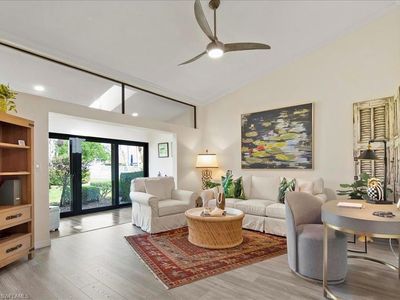 3301 Erick Lake Dr #701, Naples, FL, 34109