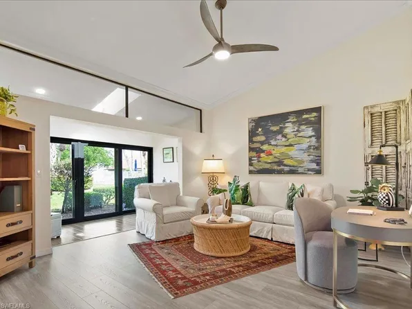 3301 Erick Lake DR #701, NAPLES, FL 34109