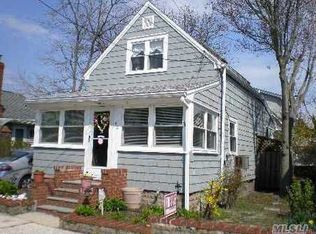 62 Cedarhurst Ave, Point Lookout, NY 11569