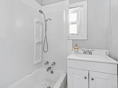 72 Wisner Ave — Photo 15