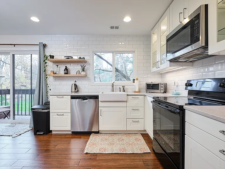 2214 Cartwright Pl — Photo 9