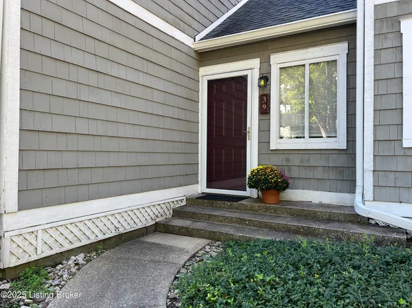 39 Lake Ave, Louisville, KY 40206