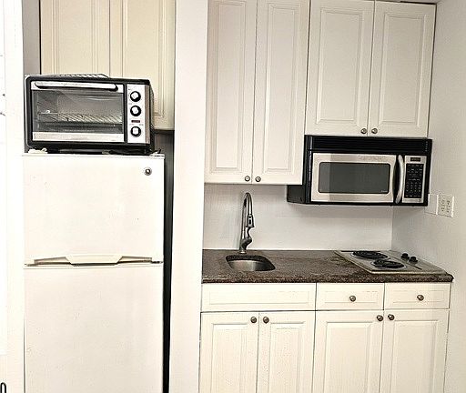 5th image of 5 Tudor City Pl APT 1418