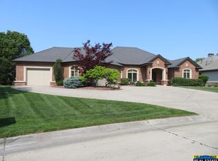 3210 S 169th Plz, Omaha, NE 68164