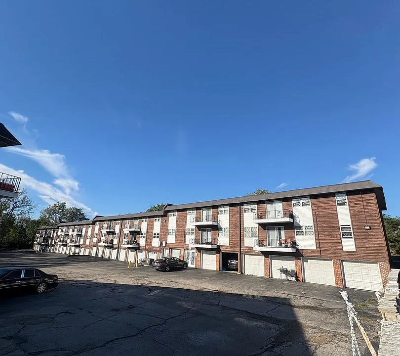 Peoria Place Apartments