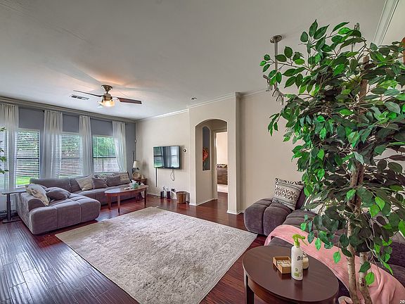 2nd image of 606 WINDMORE CT