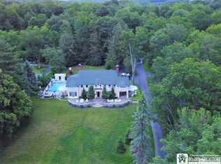 194 Lakeside Dr, Bemus Point, NY 14712