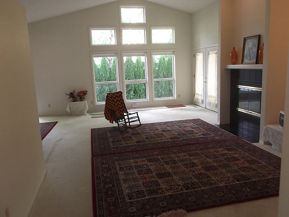4th image of 16009 SE 35th St