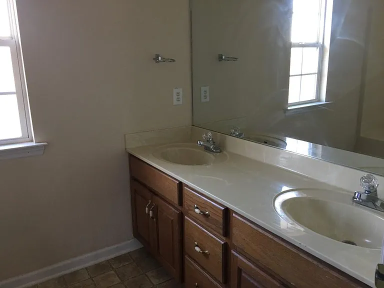 7245 Sugarloaf Dr — Photo 6