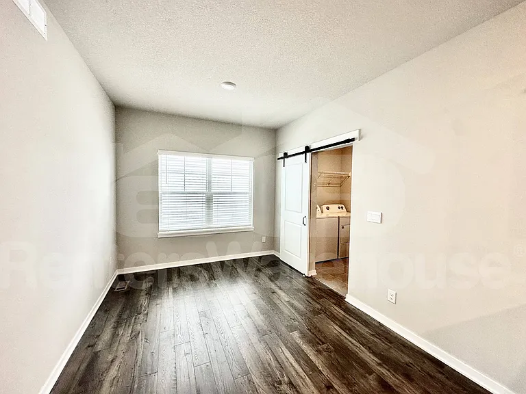2310 SW Plaza Pkwy — Photo 11