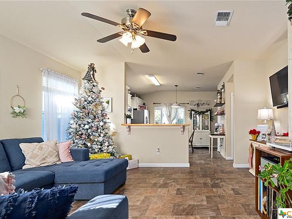 3rd image of 1519 Monte Vista Dr