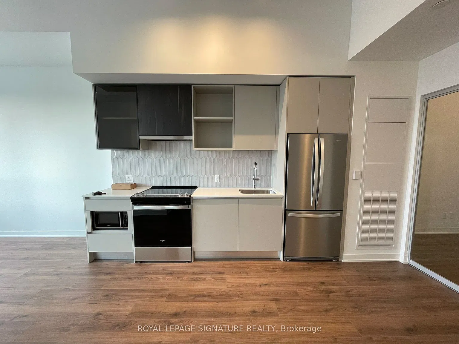 2 bed, $2,600 — Photo 4