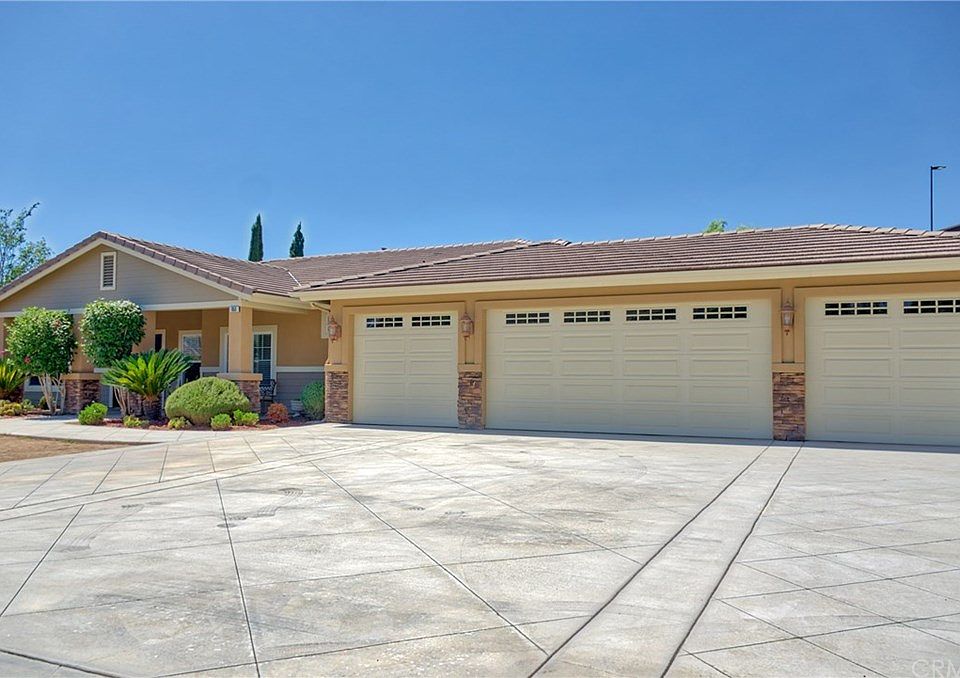 1st image of 956 Corona Ave