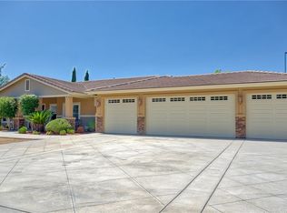 956 Corona Ave, Corona, CA 92879