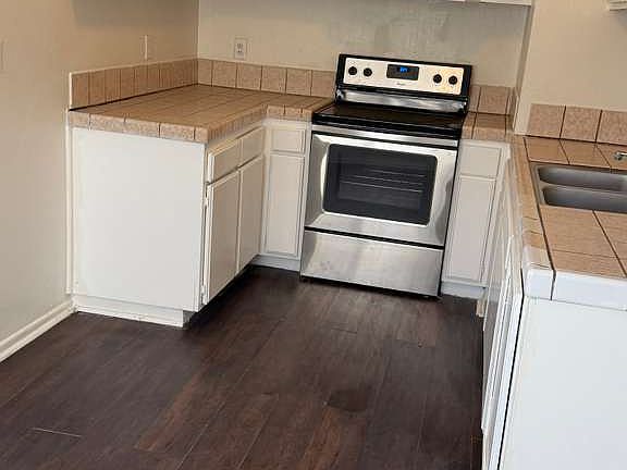 5th image of 44131 Beech Ave #44133