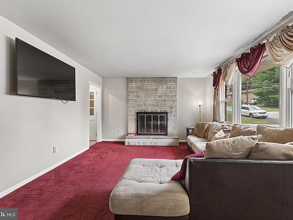 3rd image of 5006 Rayburn Ct