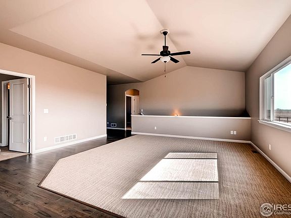 4th image of 867 Prairie Dr
