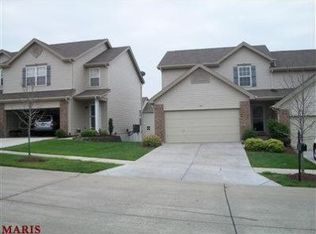210 Shady Rock Ln, O'Fallon, MO 63368
