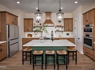 557 E Brown Way, San Tan Valley, AZ 85140