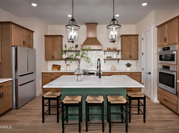 42119 N Tiger Way, San Tan Valley, AZ 85140