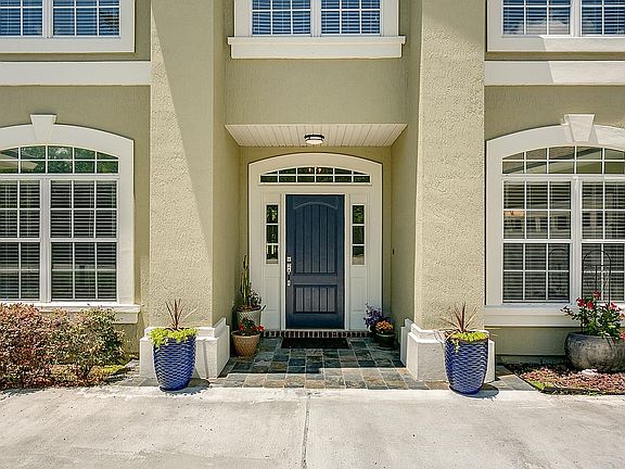 3rd image of 3304 Blackstone Ct