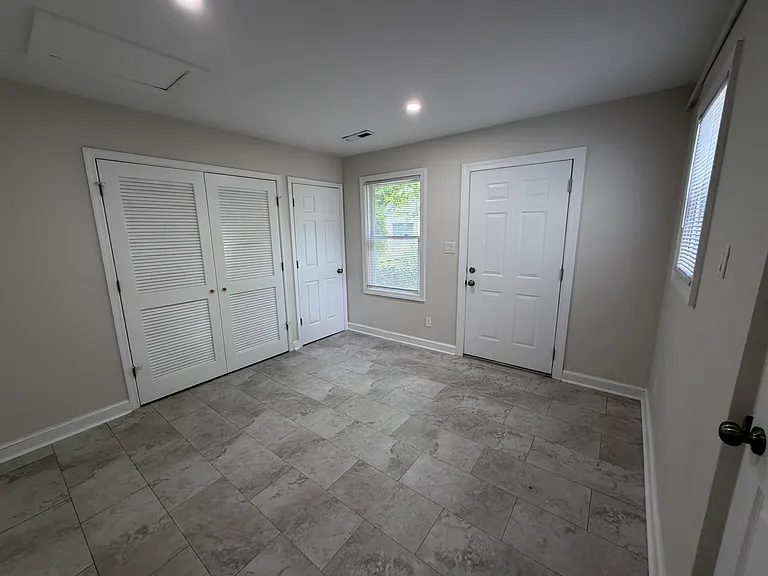 1413 Overlook St — Photo 8