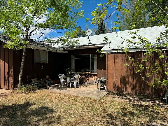 3rd image of 1400 Kalmia Avenue