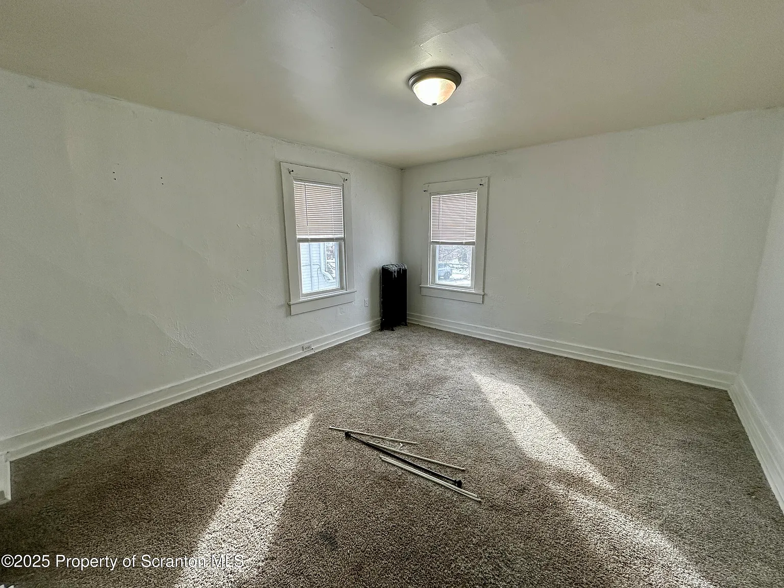 2 bed, 1.0 bath, 753 sqft, $1,300 — Photo 4
