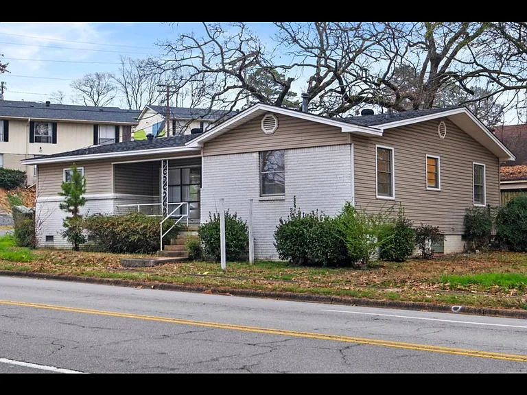 1701 N Mississippi St — Photo 1