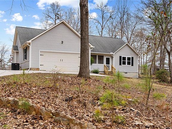 2nd image of 102 Discovery Bay NW