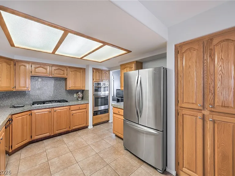 271 Sunshine Springs Ct — Photo 15