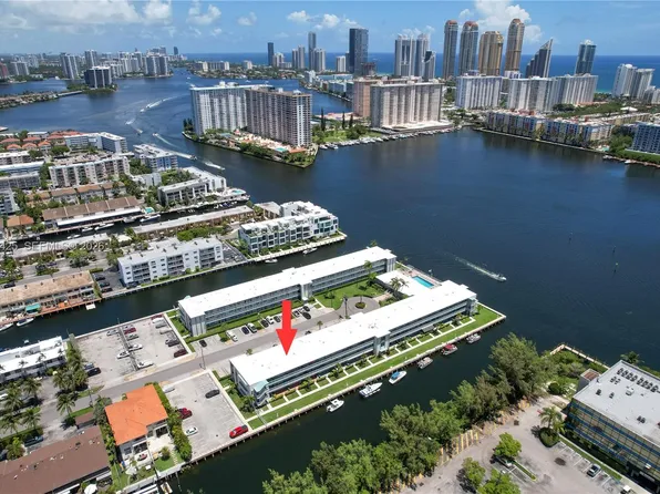 3922 NE 166th St #S303, North Miami Beach, FL 33160