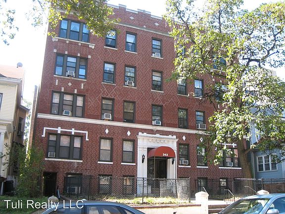 2nd image of 343 Fairmount Ave APT 02