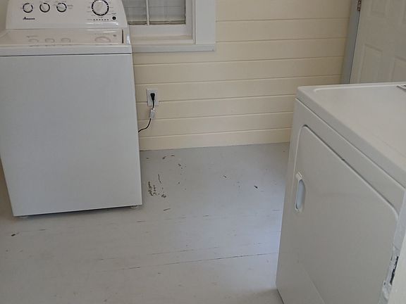 New washer and dryer in unit